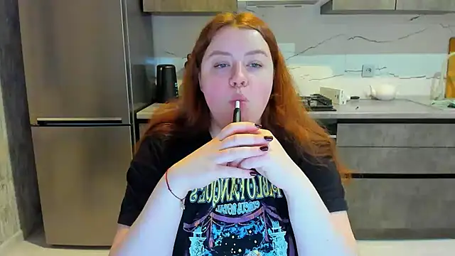 PolinaSalvatore online show from February 20, 10:48 pm