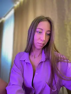 Snapshot of EvaCatt chatting on December 24, 4:00 am EvaCatt online show from December 24, 4:00 am