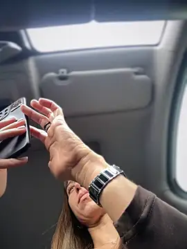 Snapshot of EvaCatt chatting on March 15, 3:40 am EvaCatt online show from March 15, 3:40 am