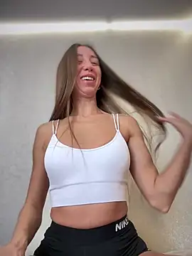 Snapshot of EvaCatt chatting on September 10, 4:12 am EvaCatt online show from September 10, 4:12 am