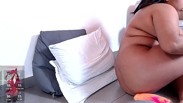 Snapshot of Kenya--Buhle chatting on March 14, 5:13 pm Kenya--Buhle online show from March 14, 5:13 pm