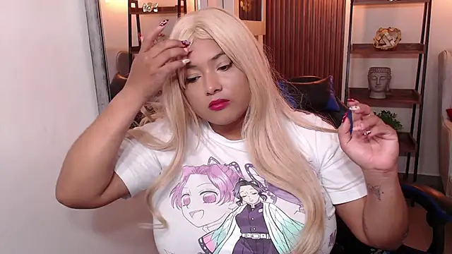 Kenya--Buhle online show from December 20, 6:15 pm