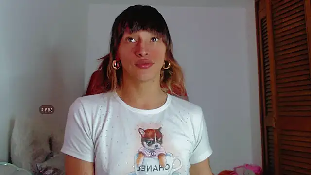 Snapshot of Summer_XO chatting on December 11, 1:58 am Summer XO online show from December 11, 1:58 am
