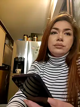 Snapshot of Ella_sweety chatting on March 22, 10:15 pm Ella sweety online show from March 22, 10:15 pm