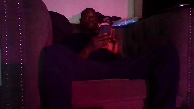 Snapshot of Daddy_hook chatting on December 2, 4:40 am Daddy hook online show from December 2, 4:40 am