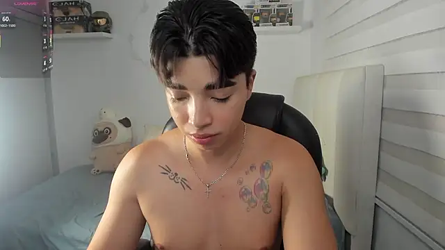 santy7v7 online show from February 7, 1:37 pm