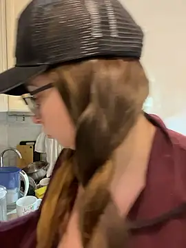 DienkaGreen online show from January 10, 7:15 pm