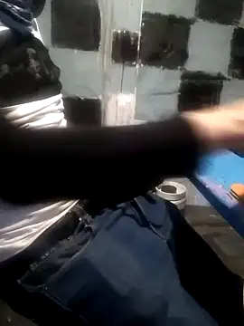 Wero4200 online show from April 18, 1:37 pm