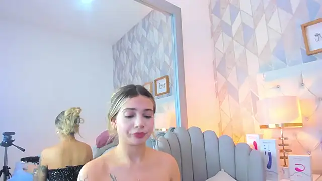 Snapshot of Abbie_Jones_1 chatting on January 26, 9:08 am Abbie Jones 1 online show from January 26, 9:08 am