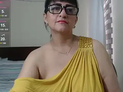 Snapshot of ISABEEL_SOFIA01 chatting on February 21, 2:27 pm ISABEEL SOFIA01 online show from February 21, 2:27 pm