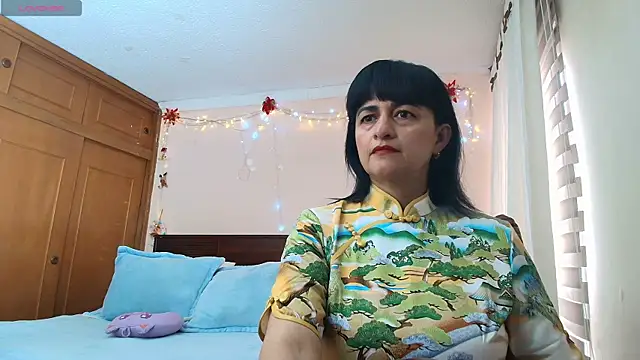 ISABEEL SOFIA01 online show from May 29, 4:27 pm