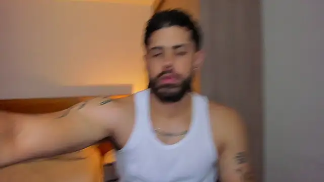 Justyn Torres online show from February 25, 3:05 pm