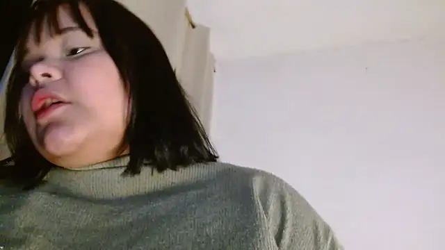 Snapshot of sexychubby___ chatting on December 5, 3:15 am sexychubby    online show from December 5, 3:15 am