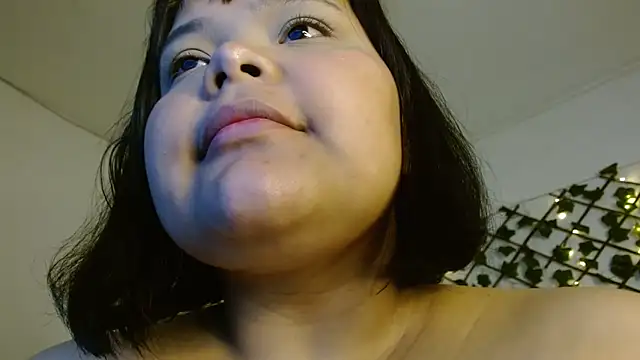 Snapshot of sexychubby___ chatting on March 2, 9:22 pm sexychubby    online show from March 2, 9:22 pm