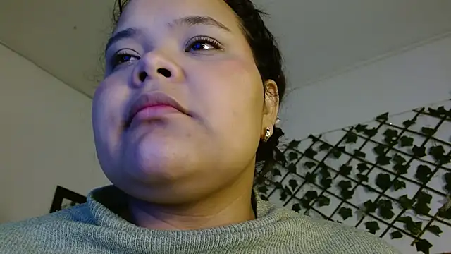 Snapshot of sexychubby___ chatting on March 6, 8:52 am sexychubby    online show from March 6, 8:52 am