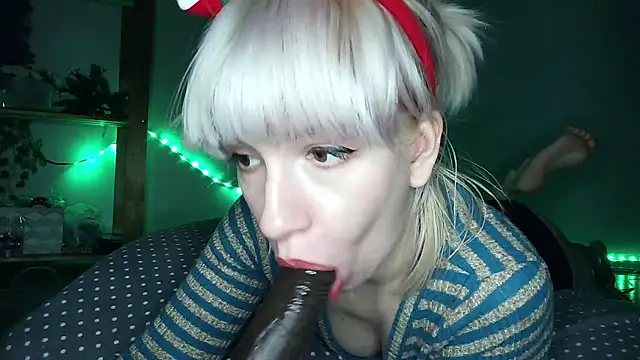 cruellagoth666 online show from December 22, 4:27 pm