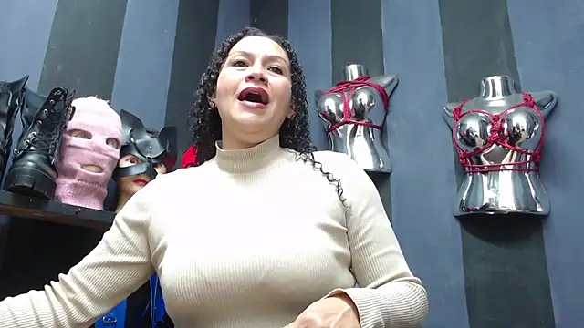 Snapshot of ADELHEY_RAN chatting on December 20, 1:00 pm ADELHEY RAN online show from December 20, 1:00 pm