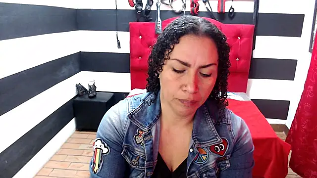 Snapshot of ADELHEY_RAN chatting on February 21, 1:00 pm ADELHEY RAN online show from February 21, 1:00 pm