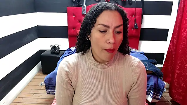 Snapshot of ADELHEY_RAN chatting on March 13, 12:56 pm ADELHEY RAN online show from March 13, 12:56 pm