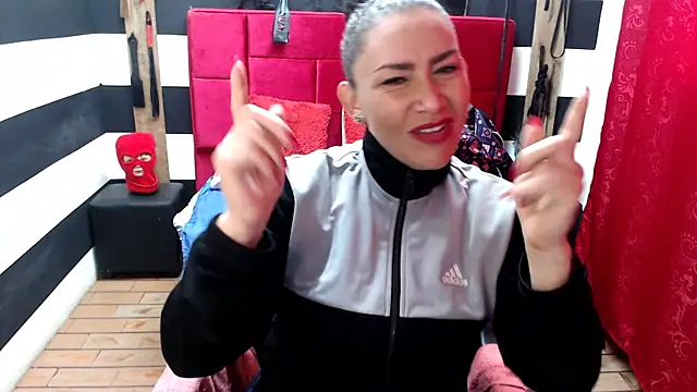 Snapshot of ADELHEY_RAN chatting on March 19, 12:12 pm ADELHEY RAN online show from March 19, 12:12 pm