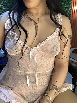 Snapshot of Amandanauty chatting on October 24, 8:11 am Amandanauty online show from October 24, 8:11 am