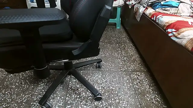 Snapshot of indianboy894 chatting on November 29, 12:19 pm indianboy894 online show from November 29, 12:19 pm