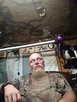 Snapshot of Kevinmc1d chatting on October 15, 11:43 am Kevinmc1d online show from October 15, 11:43 am