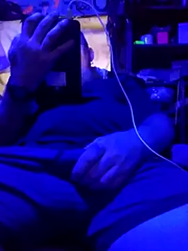 Snapshot of Kevinmc1d chatting on November 6, 4:13 am Kevinmc1d online show from November 6, 4:13 am