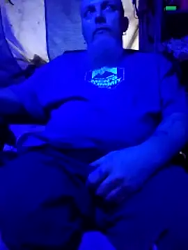 Snapshot of Kevinmc1d chatting on November 9, 8:34 am Kevinmc1d online show from November 9, 8:34 am