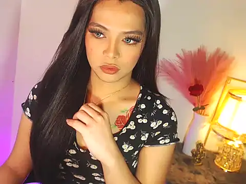 Snapshot of MajesticKitana chatting on October 23, 4:12 am MajesticKitana online show from October 23, 4:12 am