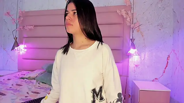 Snapshot of IvySanders1 chatting on November 19, 12:27 pm IvySanders1 online show from November 19, 12:27 pm