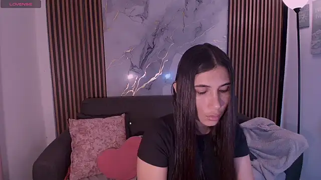 MarieJaneX online show from October 18, 6:30 pm