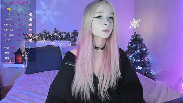 Snapshot of Misty_Shadow chatting on December 28, 11:26 pm Misty Shadow online show from December 28, 11:26 pm