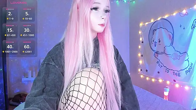 Snapshot of Misty_Shadow chatting on November 17, 10:15 pm Misty Shadow online show from November 17, 10:15 pm