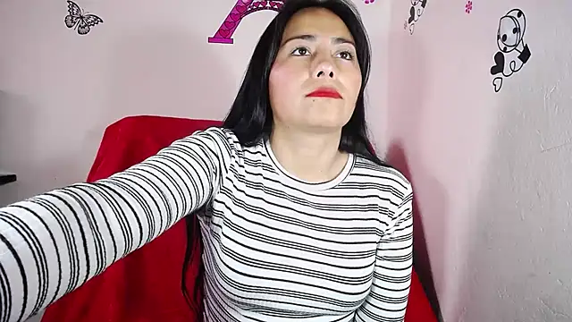 Snapshot of hanna_girl21 chatting on March 5, 7:49 pm hanna girl21 online show from March 5, 7:49 pm