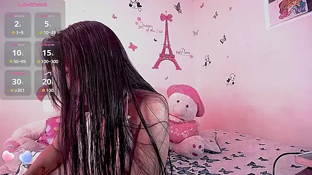 Snapshot of hanna_girl21 chatting on October 7, 9:12 pm hanna girl21 online show from October 7, 9:12 pm