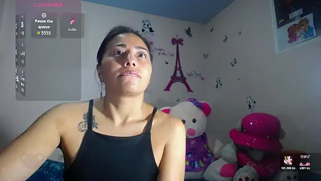 Snapshot of hanna_girl21 chatting on November 3, 2:24 am hanna girl21 online show from November 3, 2:24 am