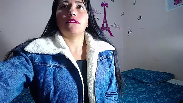 Snapshot of hanna_girl21 chatting on November 20, 10:09 pm hanna girl21 online show from November 20, 10:09 pm