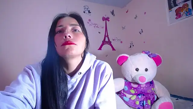 Snapshot of hanna_girl21 chatting on November 27, 1:35 pm hanna girl21 online show from November 27, 1:35 pm