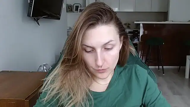 Snapshot of illusorycat chatting on October 5, 11:52 am illusorycat online show from October 5, 11:52 am