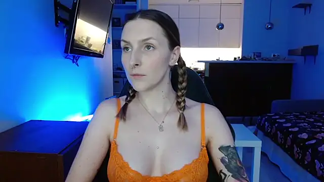 Snapshot of illusorycat chatting on October 24, 1:51 pm illusorycat online show from October 24, 1:51 pm