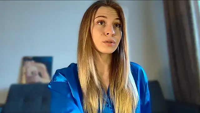 LovelyKatea online show from March 10, 11:10 am