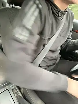 Snapshot of utoopia777 chatting on March 12, 7:24 am utoopia777 online show from March 12, 7:24 am