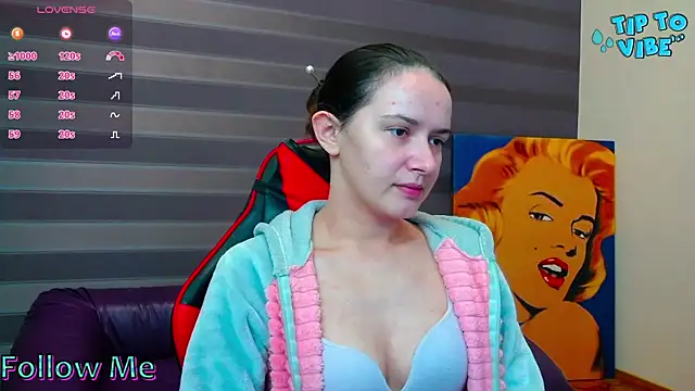 iris nikhols online show from November 11, 4:12 am