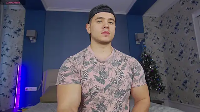 Snapshot of Arilas_ chatting on December 17, 7:18 am Arilas online show from December 17, 7:18 am