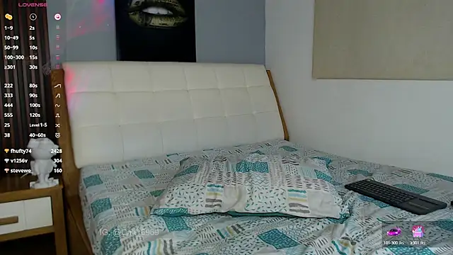 Snapshot of Catalina-sexy chatting on December 18, 5:04 am Catalina-sexy online show from December 18, 5:04 am