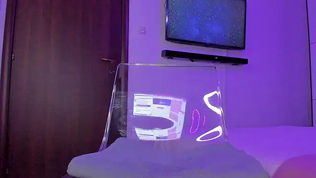 Snapshot of Bri4anna chatting on January 13, 10:03 am Bri4anna online show from January 13, 10:03 am