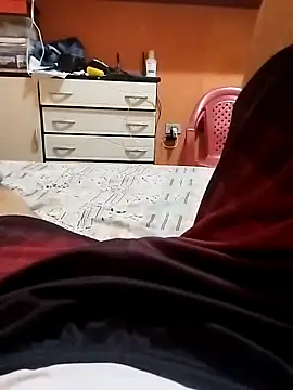 Emanuel45js online show from December 2, 11:40 pm