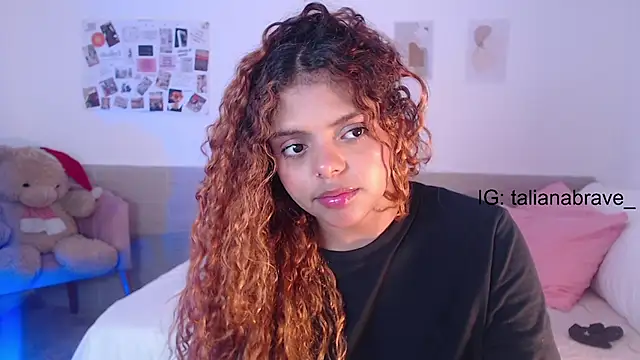 ValienteGirl  online show from March 7, 5:51 am