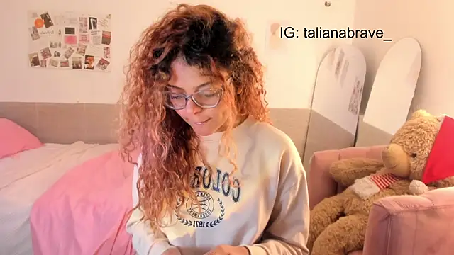 ValienteGirl  online show from September 30, 3:22 am